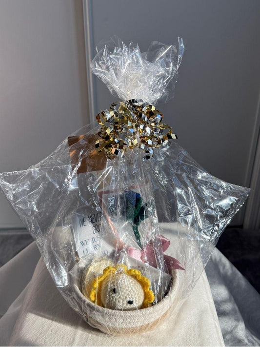 🎁 Holiday Gift Hamper – Build Your Own Festive Bundle