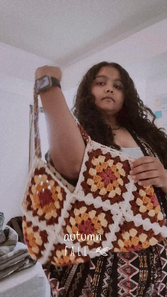 Granny Square Purse Crochet Pattern